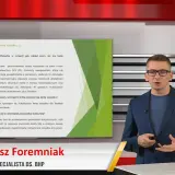 Mariusz Foremniak, Główny Specjalista ds. BHP, omawia procedury dotyczące statystycznej karty wypadku.