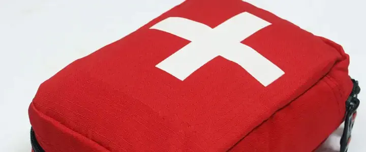 Jak często odbywa się szkolenie z pierwszej pomocy dla nauczycieli?