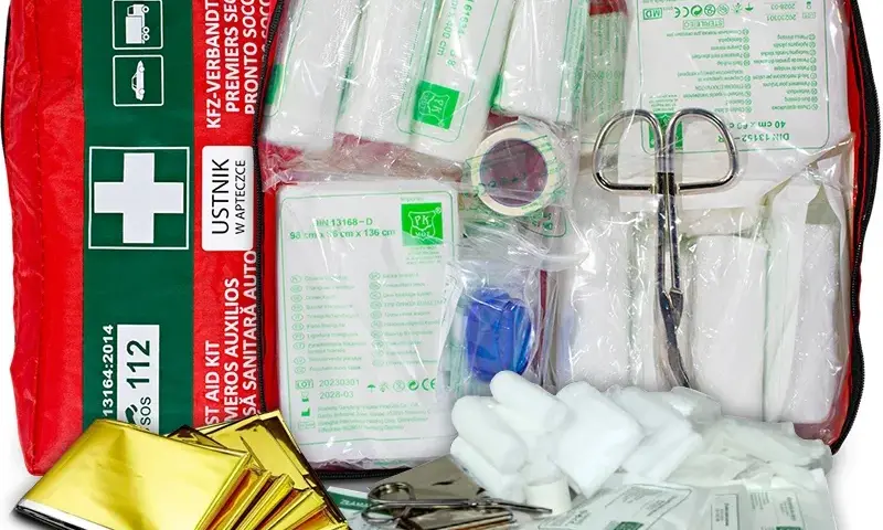 Gdzie kupić apteczkę samochodową? Najlepsze miejsca i porady