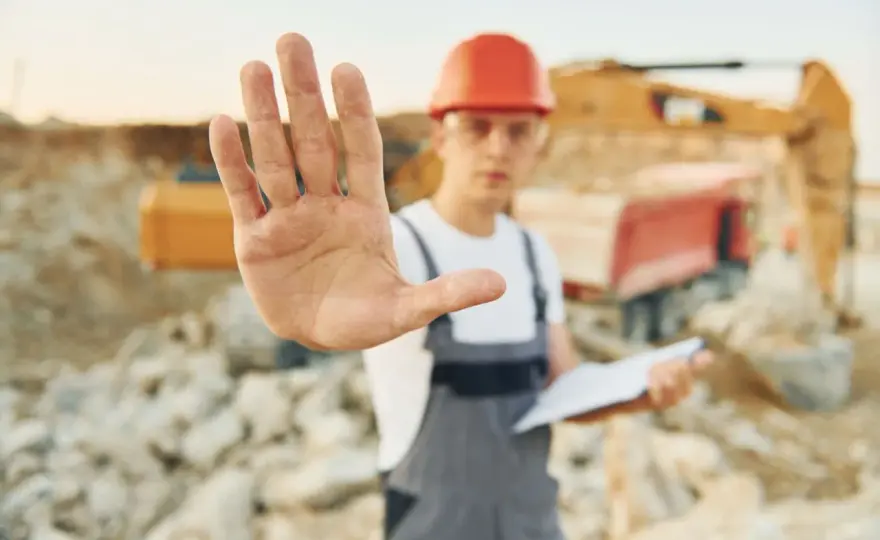 Zabezpieczenie wykopu - jak uniknąć błędów i pracować bezpiecznie?